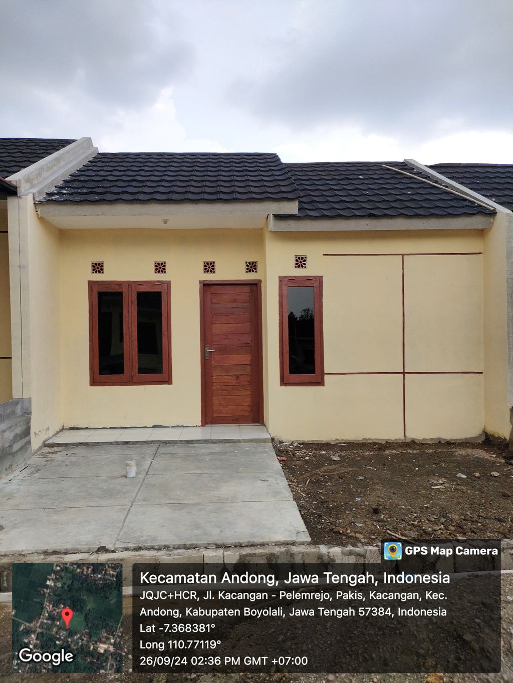 foto tampak rumah tipe 30 perumahan Puri Lembah Manah
