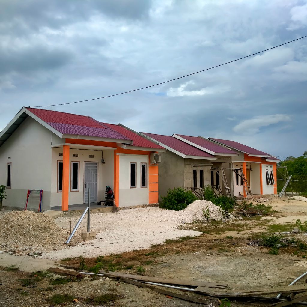 foto gerbang perumahan LAKUDO PERMAI