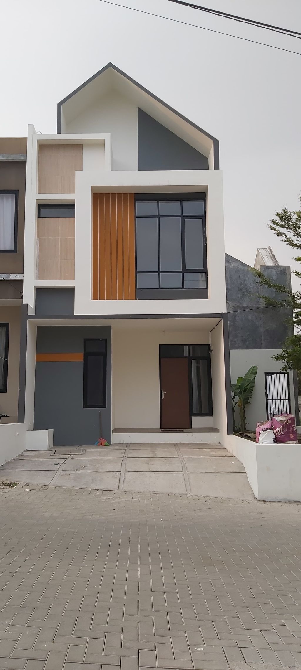 foto tampak rumah tipe 46 Compact (3 kamar) (573) perumahan G-Land Katapang Residence 2