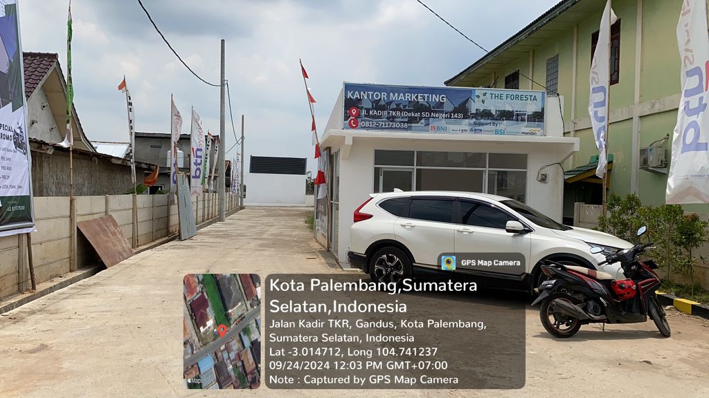 foto gerbang perumahan The Foresta - The Living Home