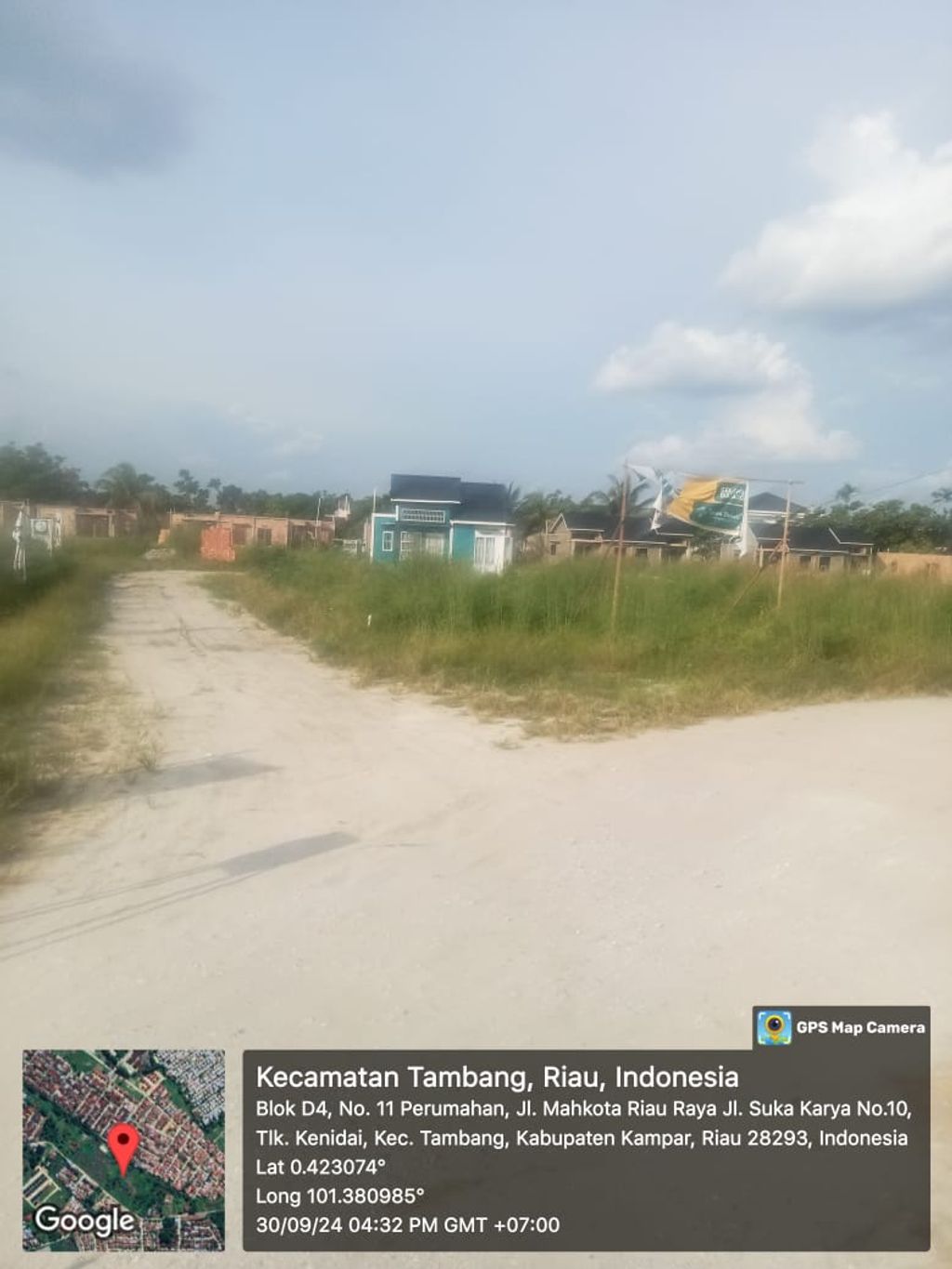 foto gerbang perumahan Taman Bupati Regency 2