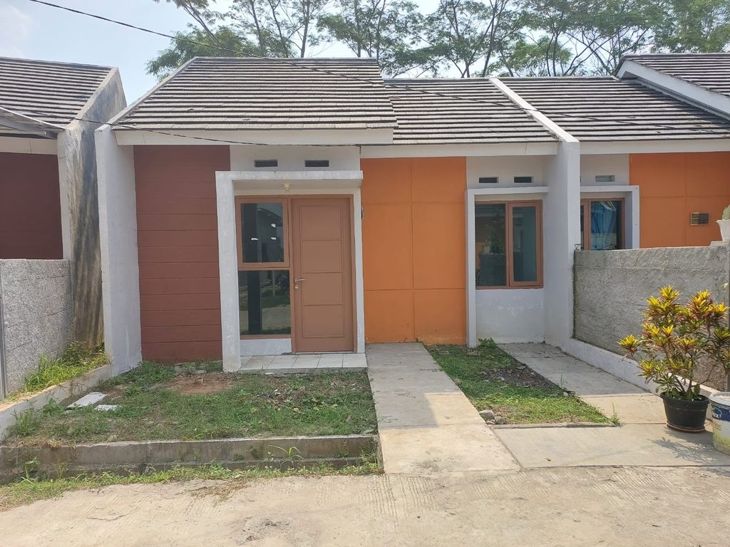 foto tampak rumah tipe 30/110. perumahan Gardenia 2 cileungsi