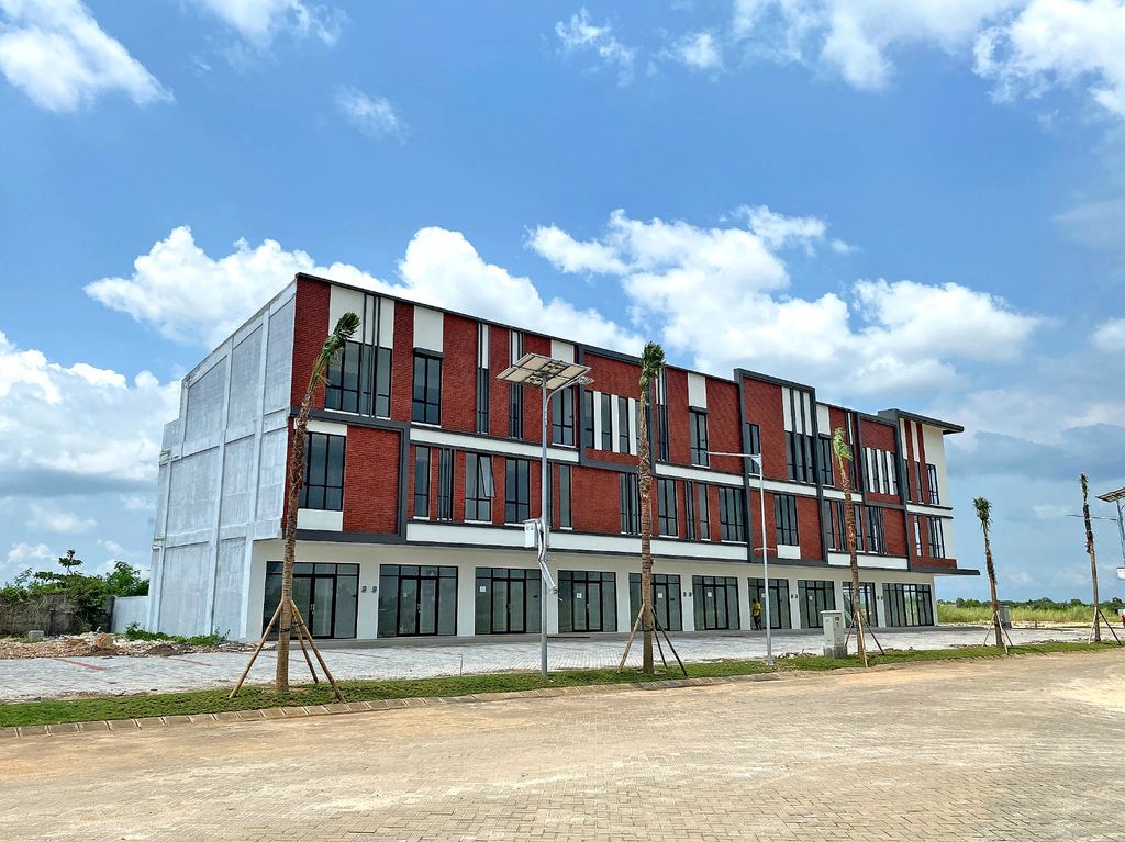 foto tampak rumah tipe Ruko GW A-15 perumahan GRAND ESTATE MARINA CITY (5)