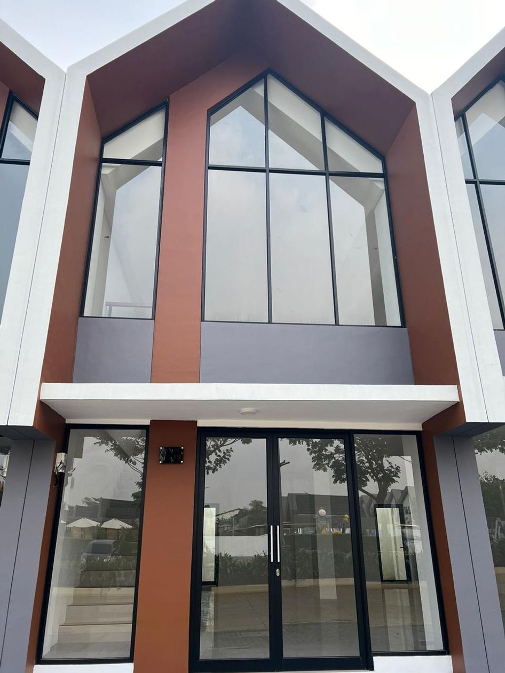 foto tampak rumah tipe TERRACE 1 perumahan Widari village tahap 2