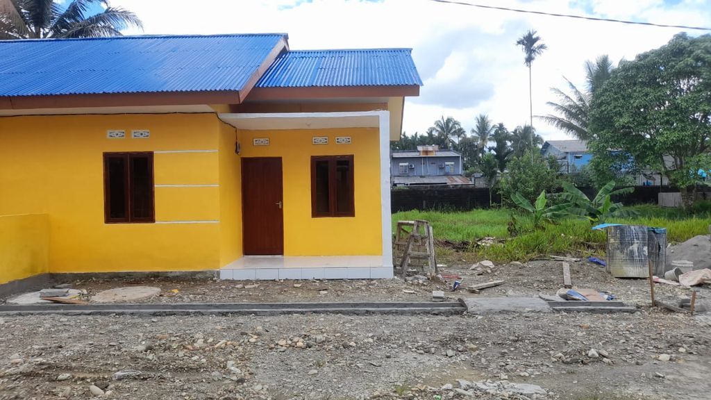 foto tampak rumah tipe 36/90 perumahan Puri Indah