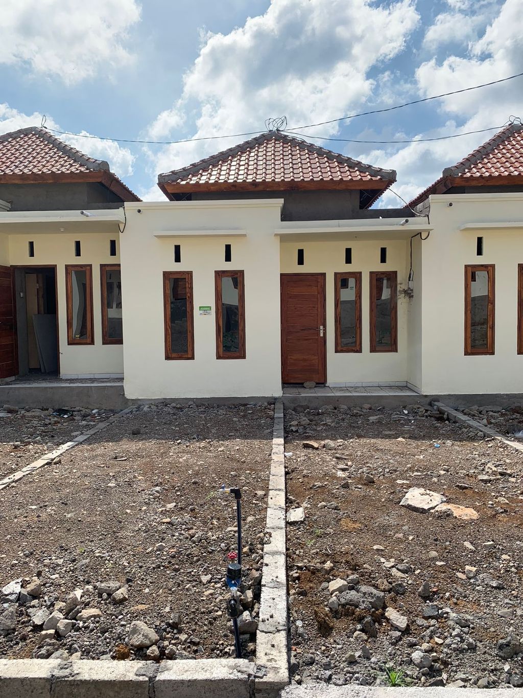 foto tampak rumah tipe 27 perumahan BCA LAND KERAMBITAN TABANAN