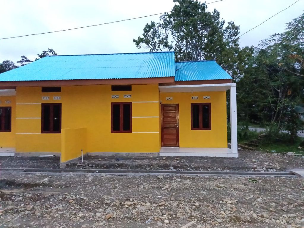 foto tampak rumah tipe 36/90 perumahan Puri Indah