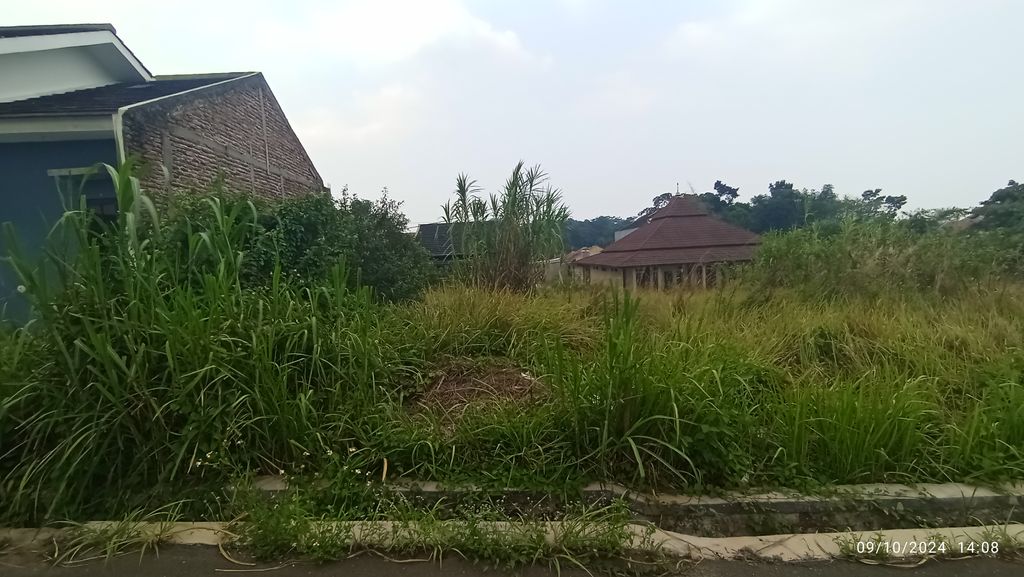 foto tampak rumah tipe Kavling perumahan Pesona sindang heula