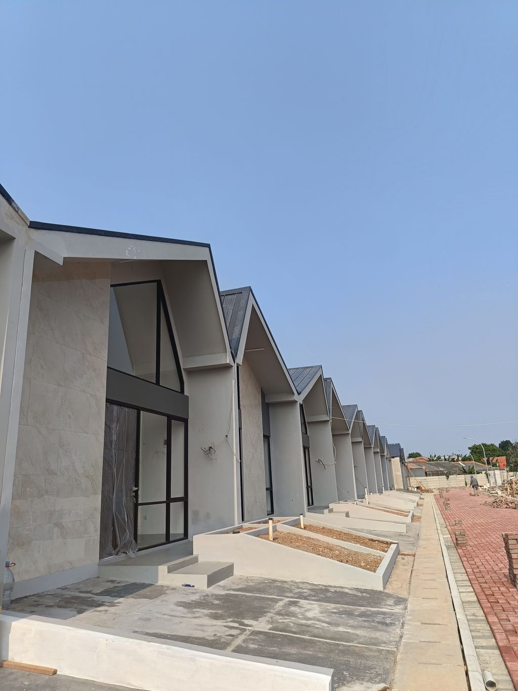 foto posisi tengah perumahan Cipondoh LakeView