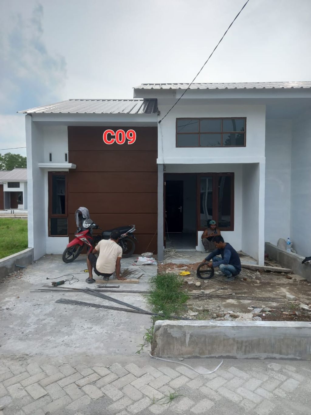 foto tampak rumah tipe 36 perumahan PURI HAMPARAN PERAK
