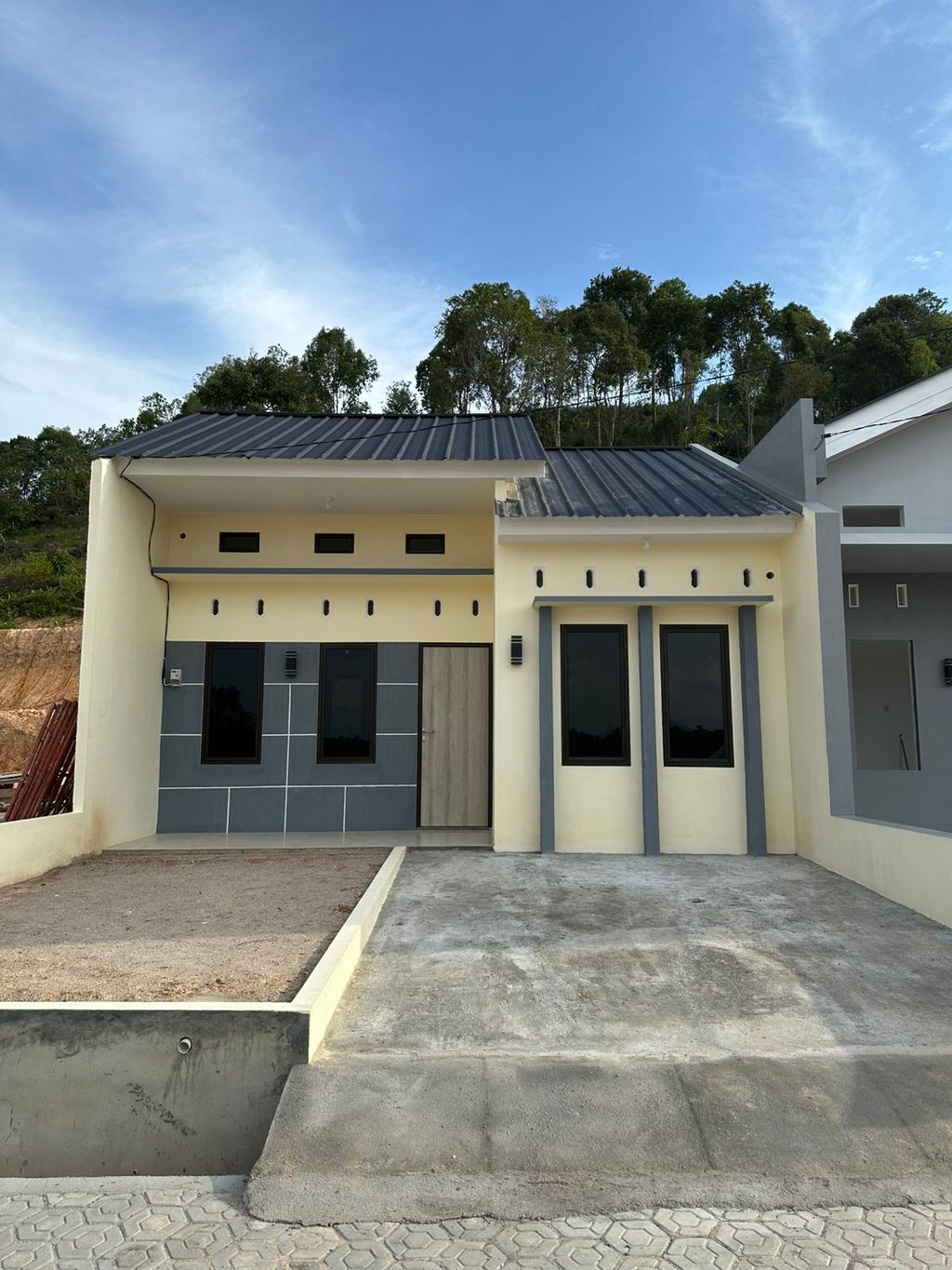 foto tampak rumah tipe Standart Subsidi perumahan Merawang Green View