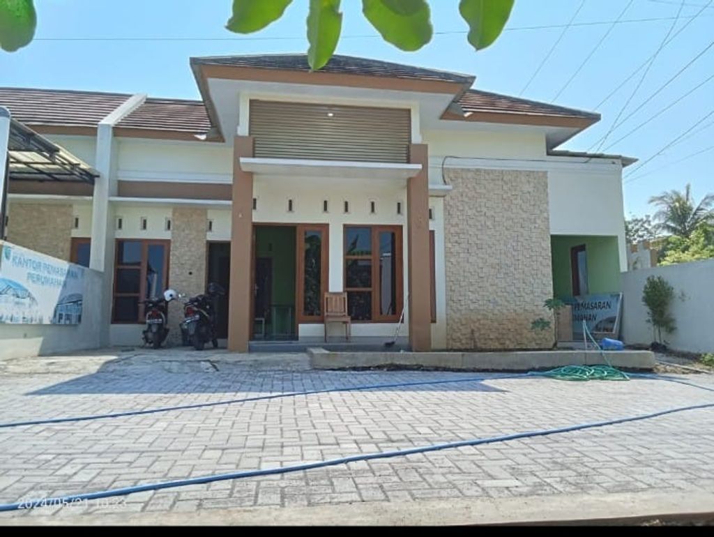 foto tampak rumah tipe KOMERSIL 53/95 perumahan Grand Handayani Residence II