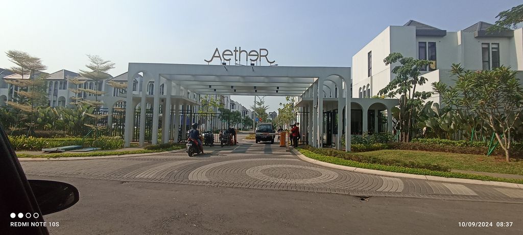 foto gerbang perumahan Aether