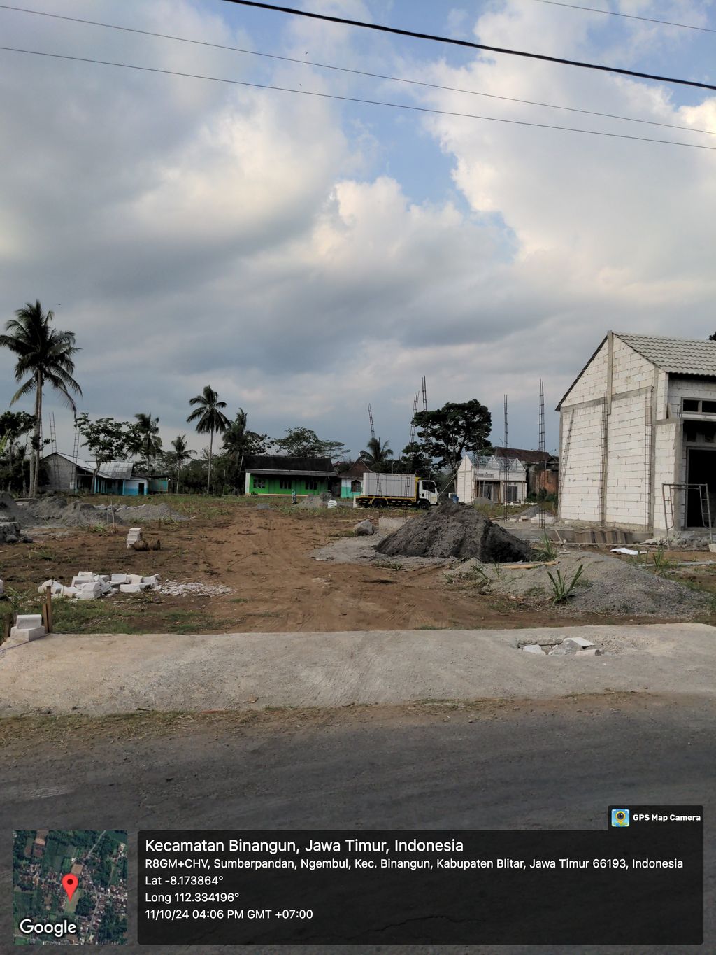 foto gerbang perumahan GRIYA NGEMBUL MANIS