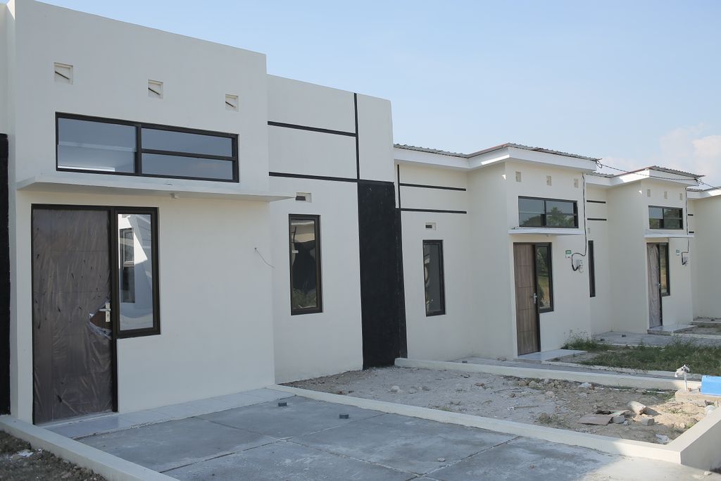 foto tampak rumah tipe 30/81 perumahan Jeruksawit Regency