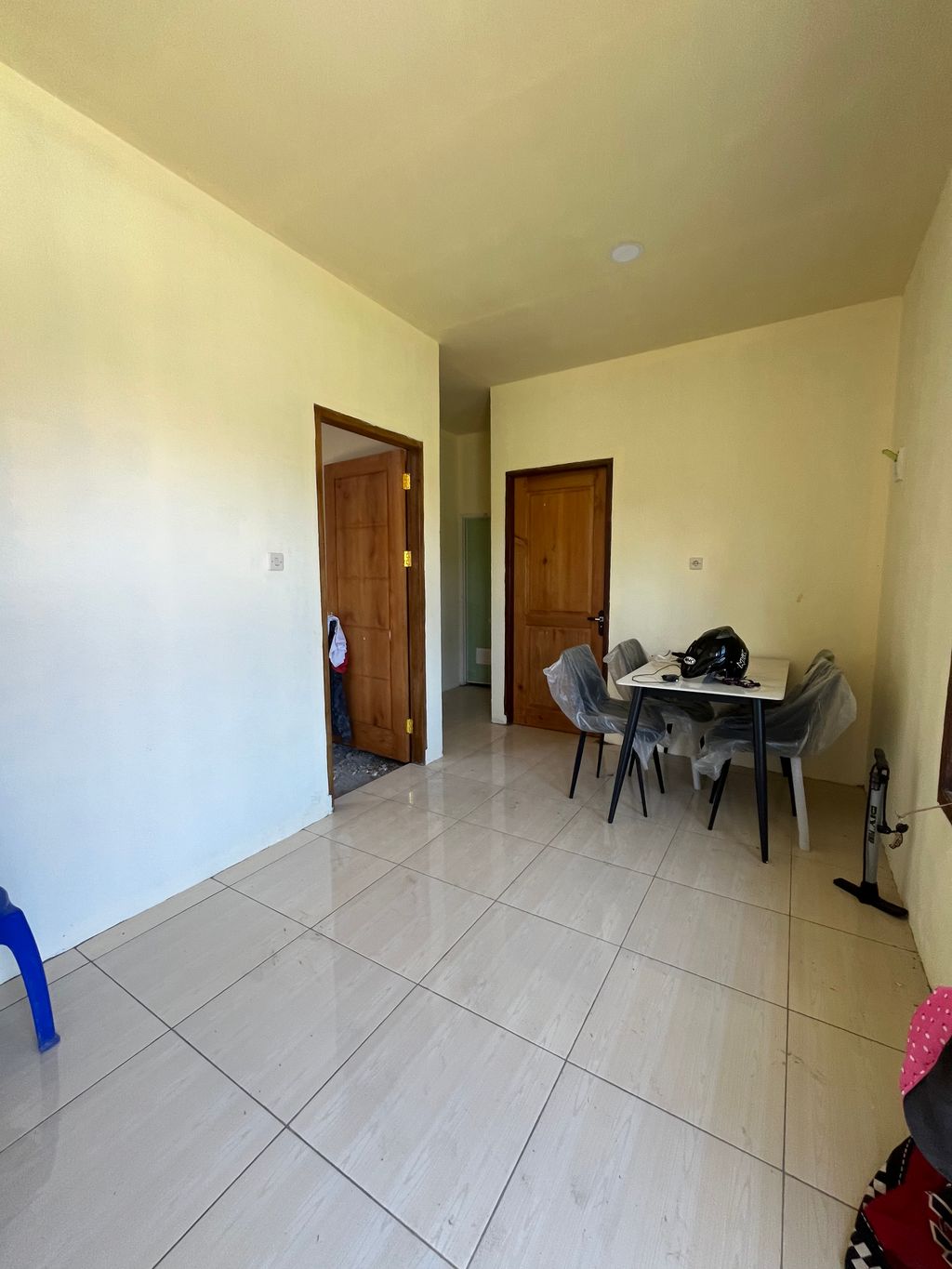 foto contoh rumah perumahan W royal residence