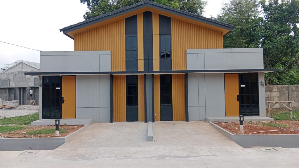 foto tampak rumah tipe 48/72 ( BLOK E ) perumahan MUSTIKA PARK PLACE