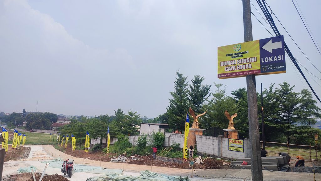 foto gerbang perumahan PURI HARMONI JONGGOL