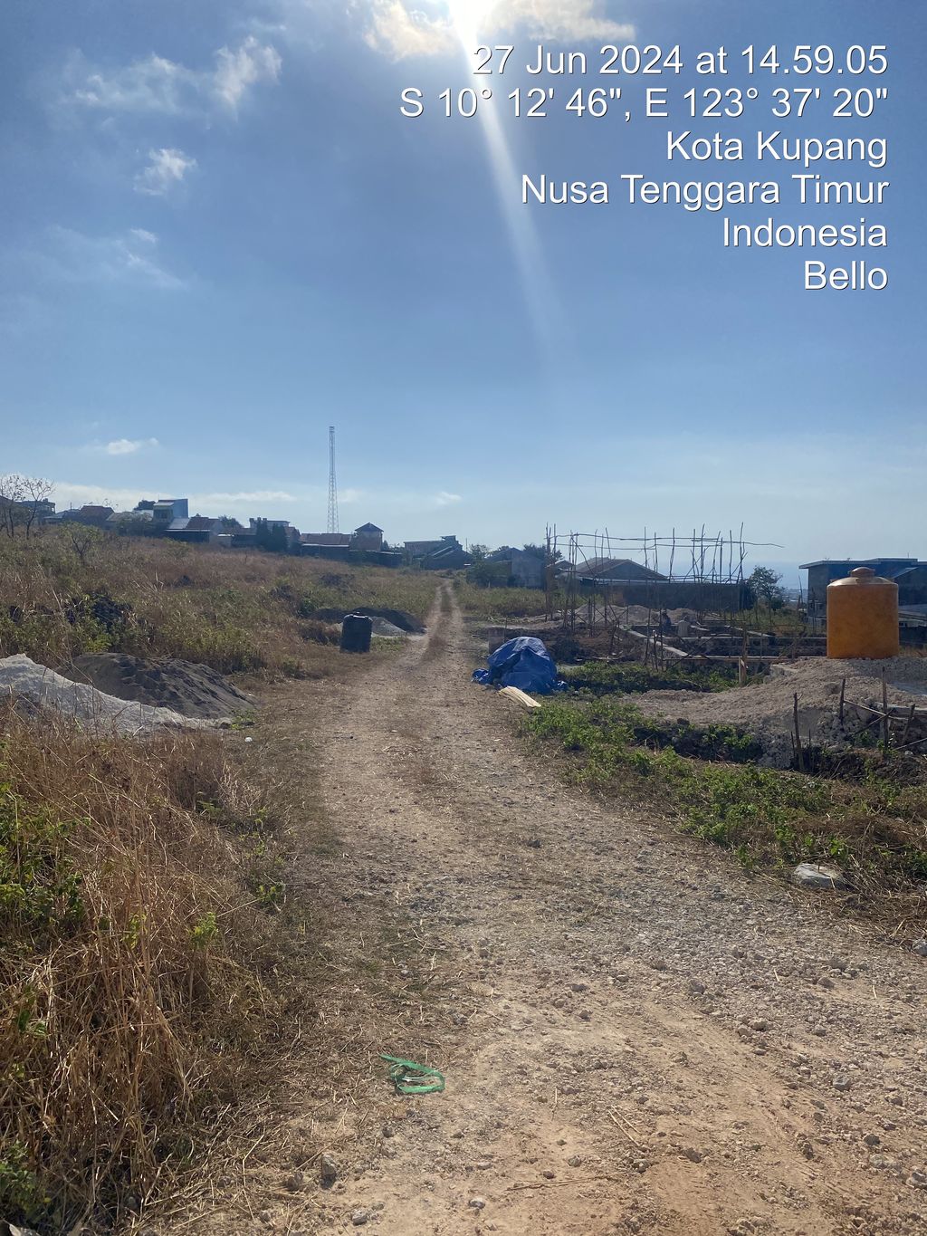 foto gerbang perumahan Villa Darlene 2