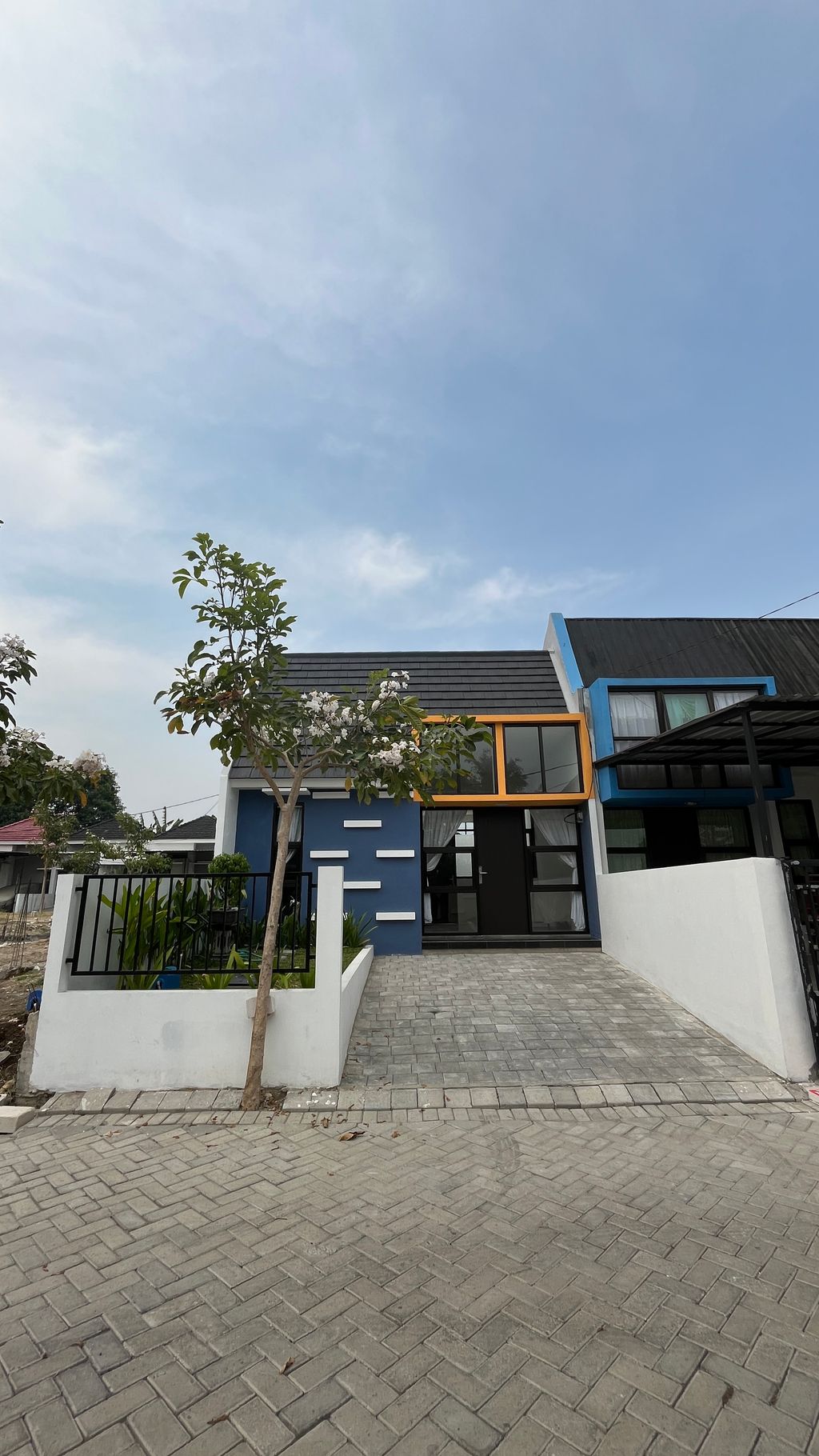 foto contoh rumah perumahan Perumahan Griya Lestari Indah