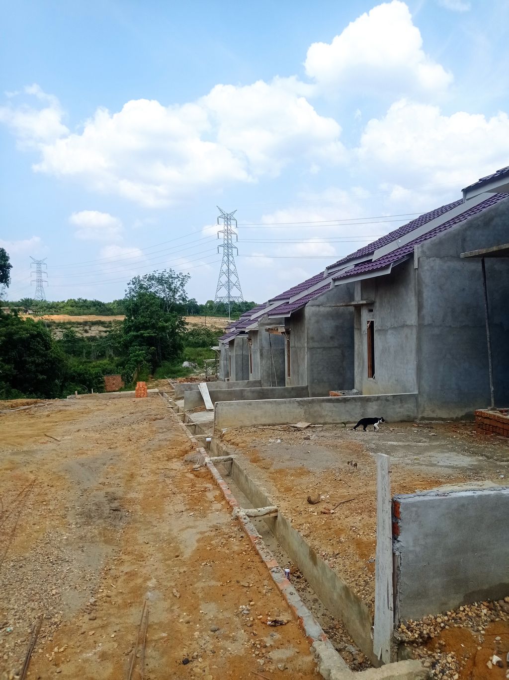 foto posisi tengah perumahan PRABU VILLAGE