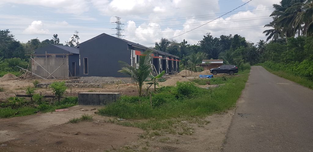 foto gerbang perumahan TIRAWUTA LAND