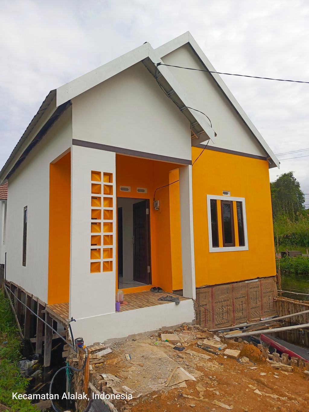 foto tampak rumah tipe 36/150 TAHAP 2 perumahan KOMPLEK TAMAN CITRA RAYA