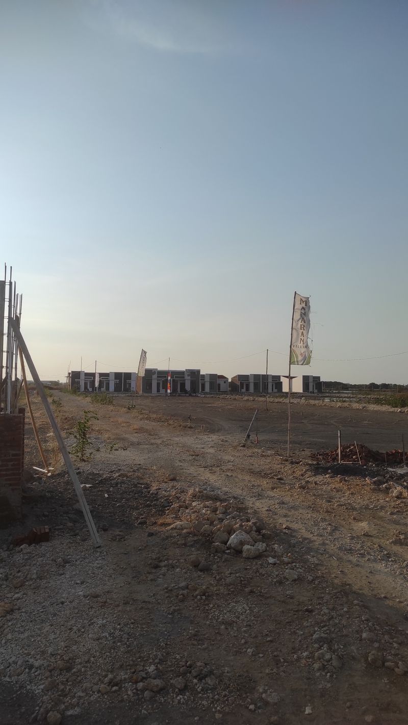 foto gerbang perumahan MANARAN VILLAGE