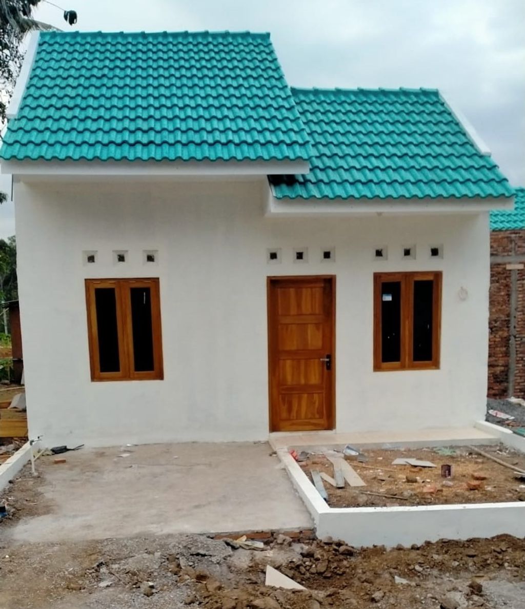 foto tampak rumah tipe MBR perumahan Grha Gintung Permai