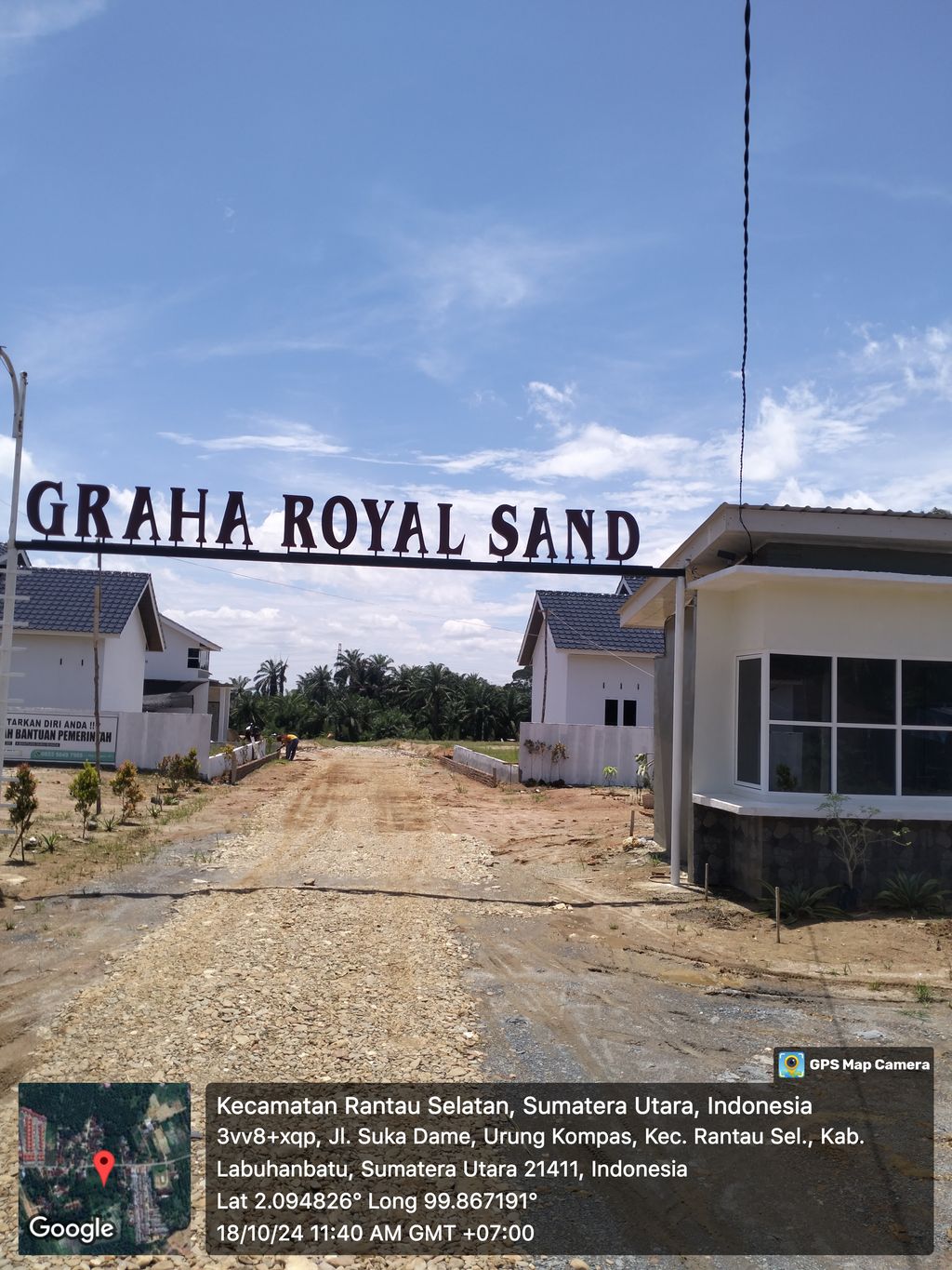 foto gerbang perumahan GRAHA ROYAL SAND