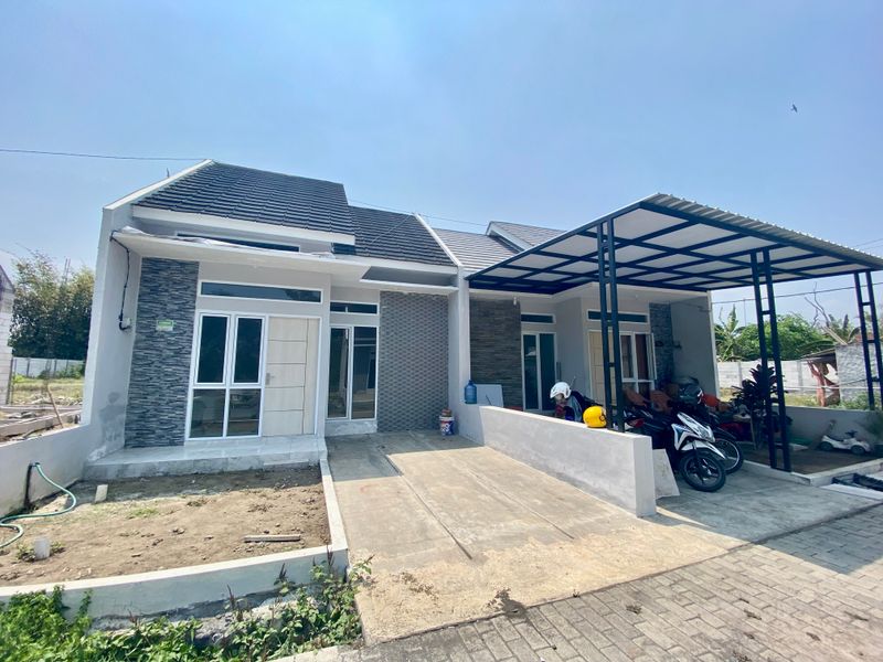 foto contoh rumah perumahan ROYAL REGENCY DOROGOWOK