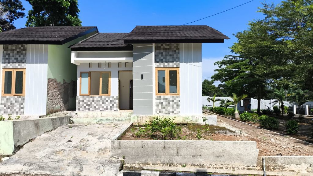 foto tampak rumah tipe B-11 perumahan Grand Pande Hill