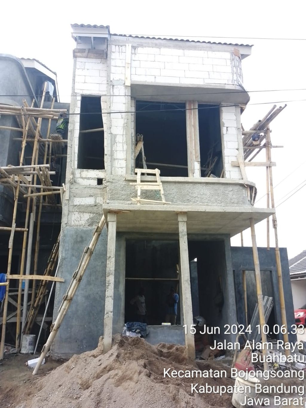 foto tampak rumah tipe 41 Compact High Ceiling(426) perumahan G-Land Ciwastra Park