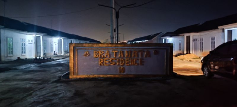 foto posisi tengah perumahan BRATANATA RESIDENCE 10