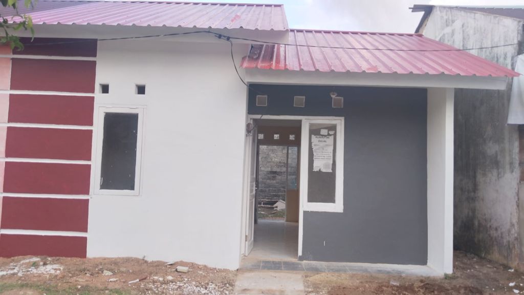 foto tampak rumah tipe RST 36/82 perumahan Perumnas Bumi Air Raja
