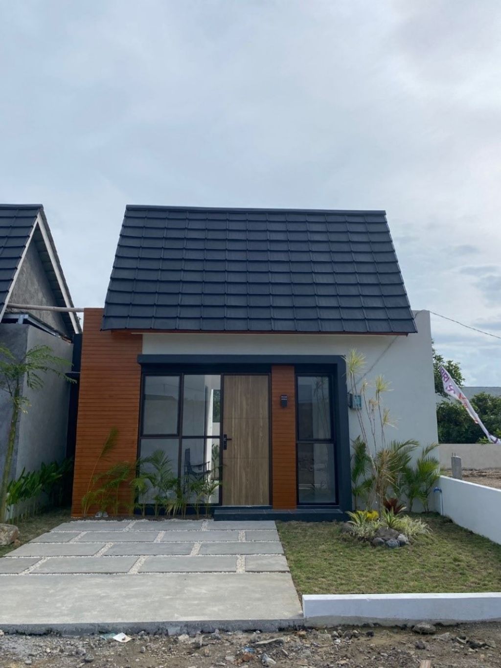 foto tampak rumah tipe 28/77 perumahan Tentrem
