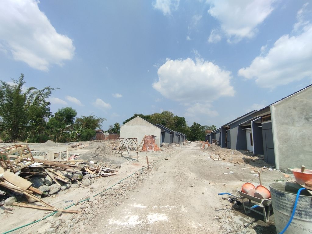 foto posisi tengah perumahan WIJAYA UTAMA RESIDENCE II