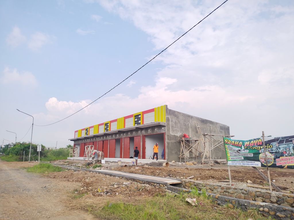foto gerbang perumahan Graha Naya Pringrejo