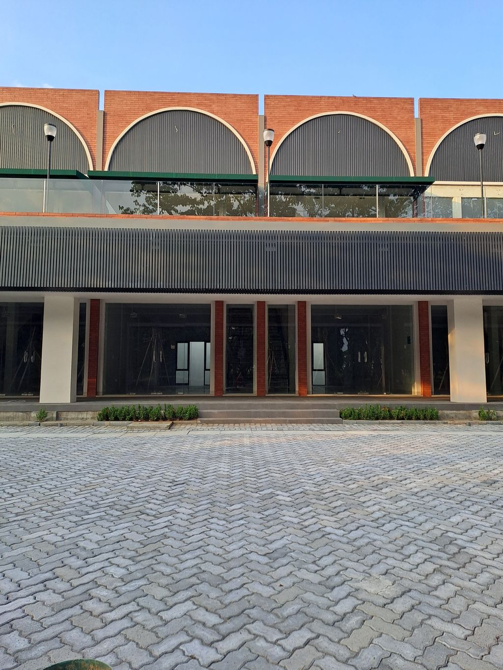 foto contoh rumah perumahan Padma Centro