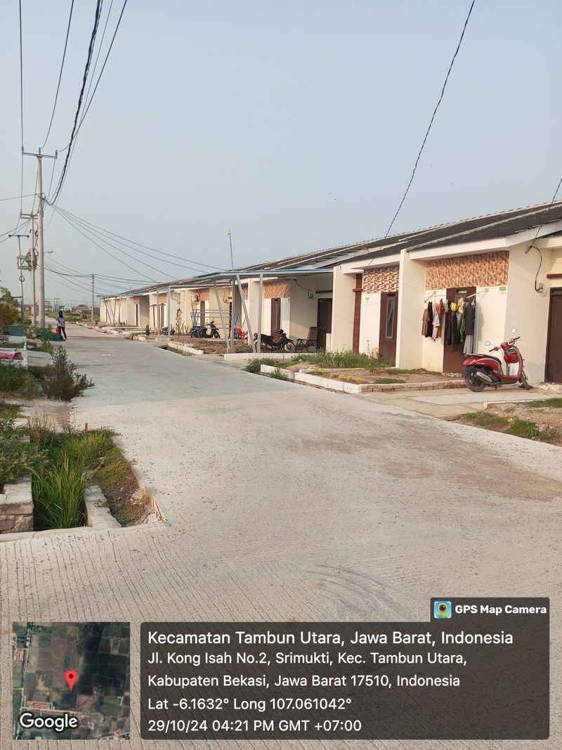 foto posisi tengah perumahan KARNAEN RESIDENCE SRIMUKTI