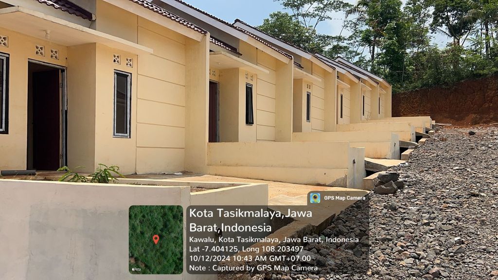 foto tampak rumah tipe BLK L perumahan GRIYA DADAHA ASRI
