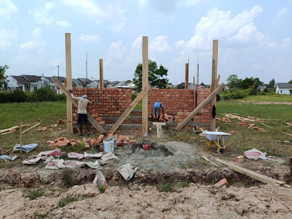 foto contoh rumah perumahan RIYADH REGENCY 1
