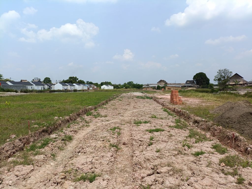 foto gerbang perumahan RIYADH REGENCY 1