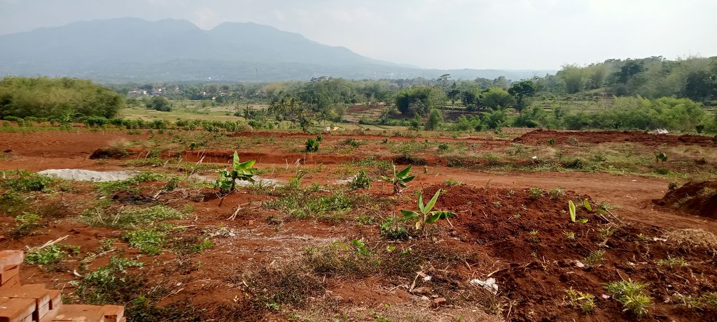 foto posisi tengah perumahan LEBAK NANGKA CITY LAND