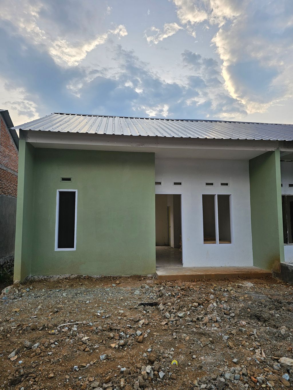 foto contoh rumah perumahan PERUMAHAN BUMI MALILI PERMAI