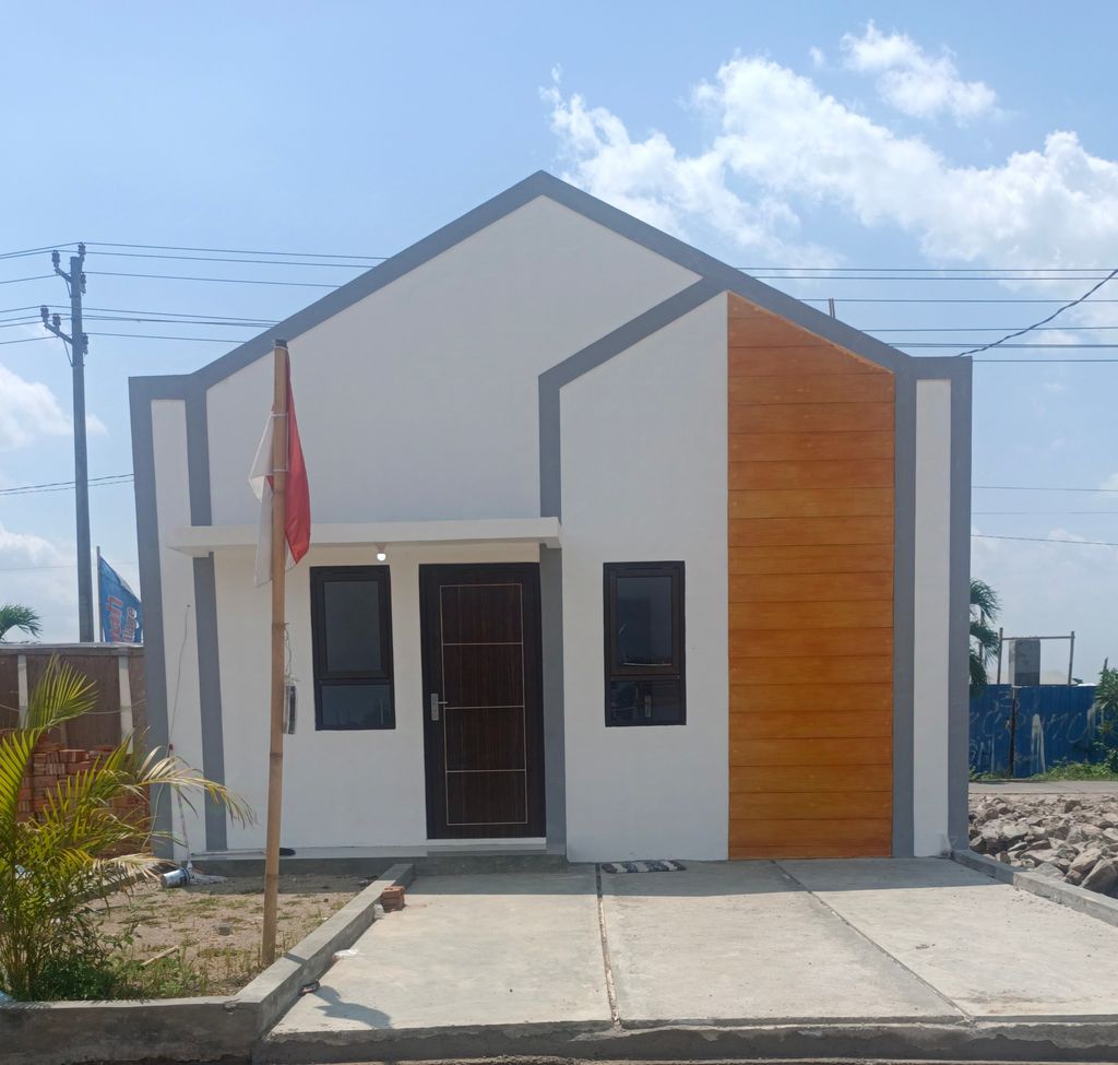 foto tampak rumah tipe MADRID perumahan CASA INDAH VILLAGE