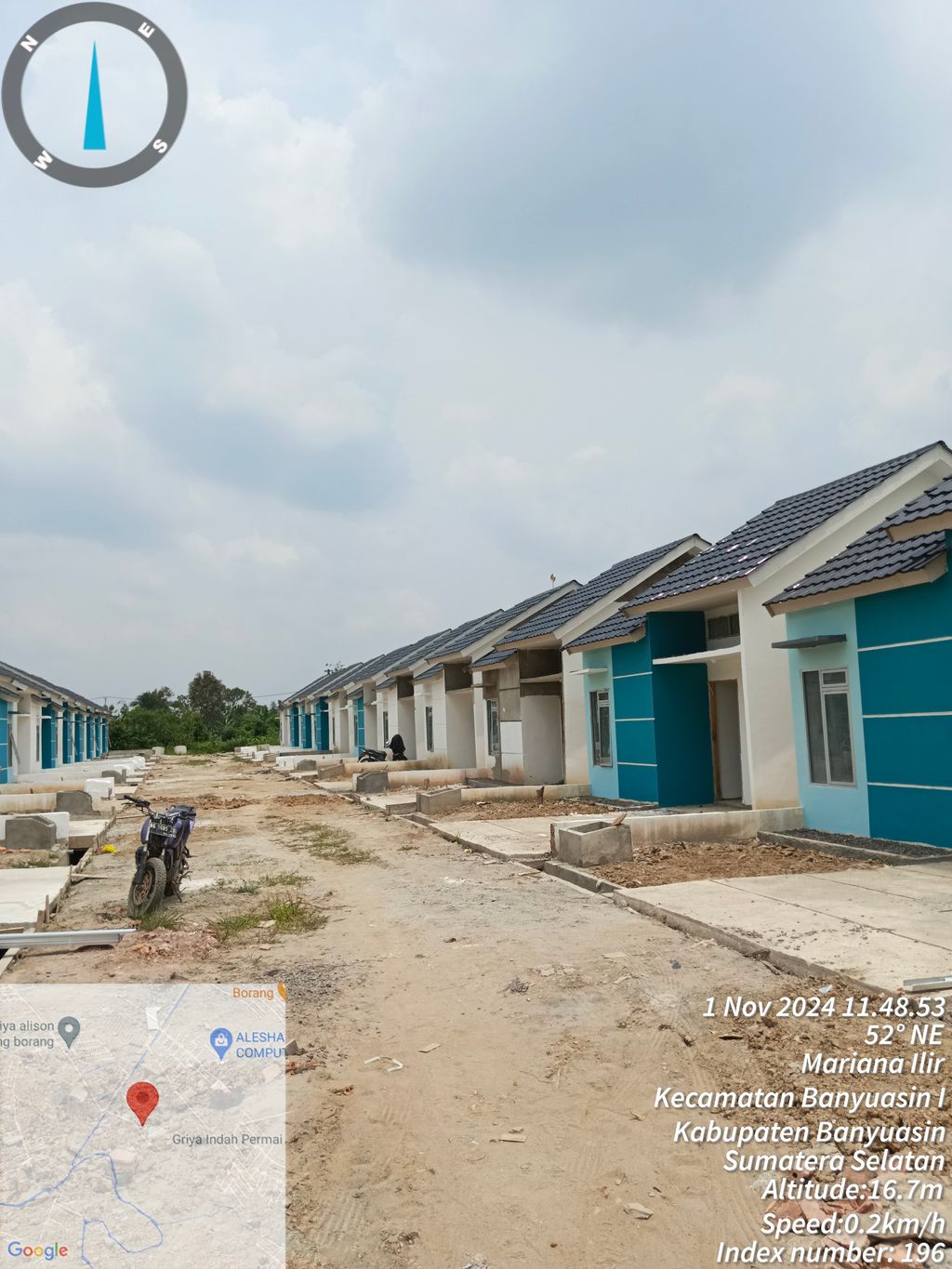 foto posisi tengah perumahan MOZIO LAND