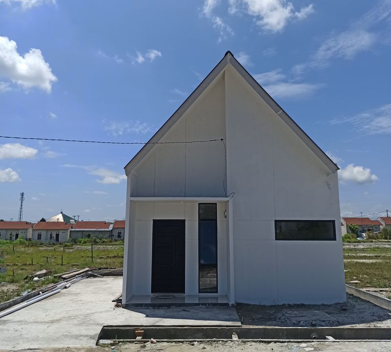 foto contoh rumah perumahan Regency District 1
