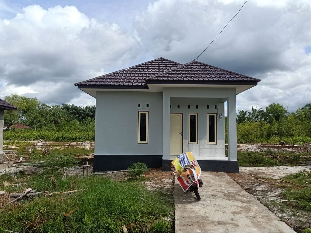 foto tampak rumah tipe 36 komersil perumahan GRIYA DAMAI KERENG II