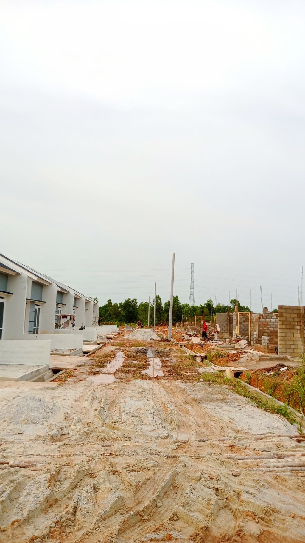 foto posisi tengah perumahan GOLDEN RESIDENCE 1 TAHAP 2